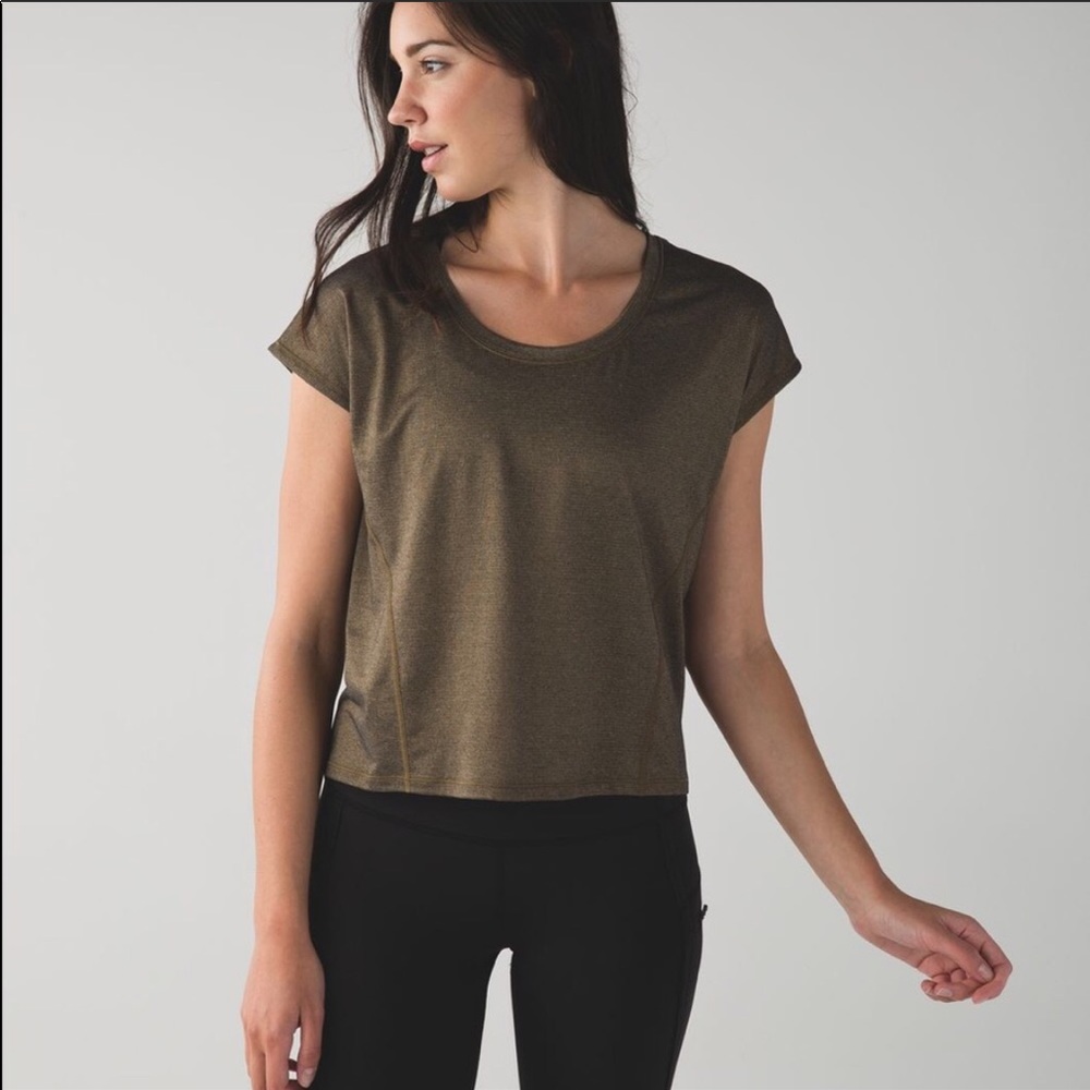Lululemon open back shirt